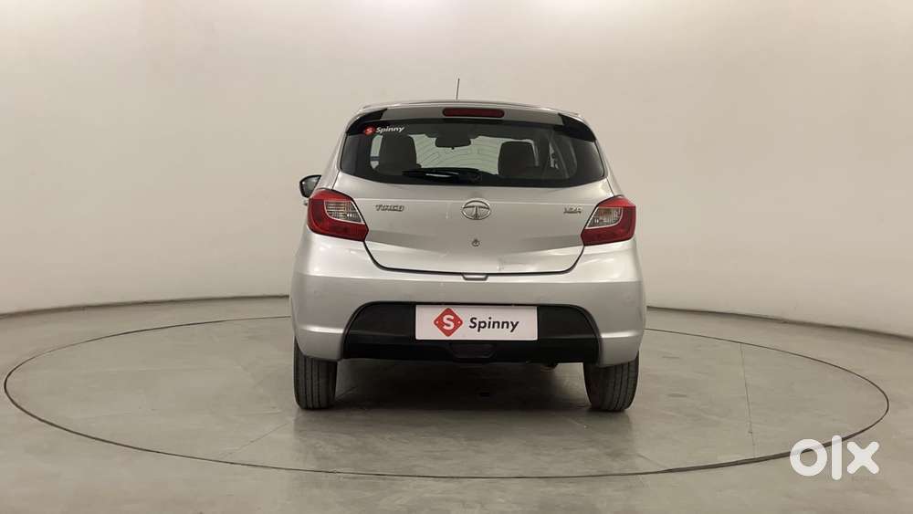 Tata Tiago Xza, 2018, Petrol