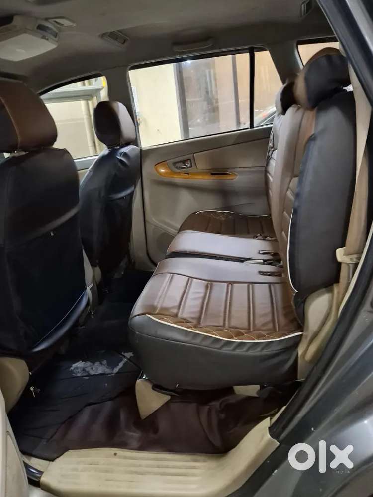 Toyota Innova 2012 Diesel 150000 Km Driven