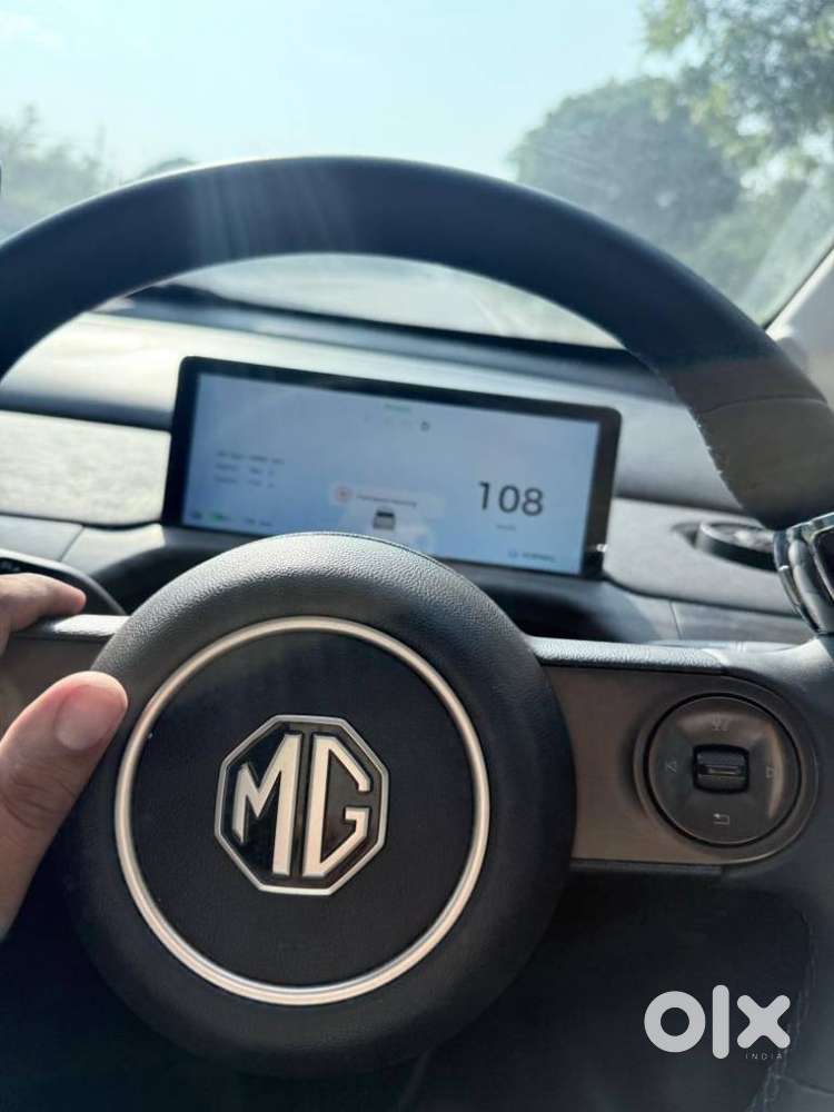 Mg Windsor Ev Essence, 2024, Electric