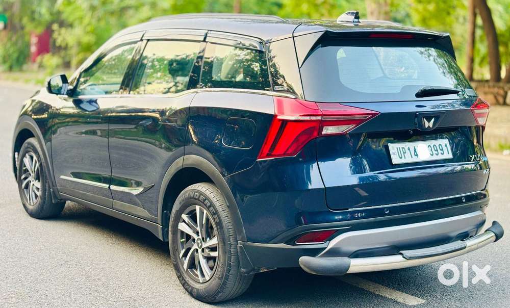 Mahindra Xuv700 Ax 5 Petrol Mt Str (e), 2022, Petrol