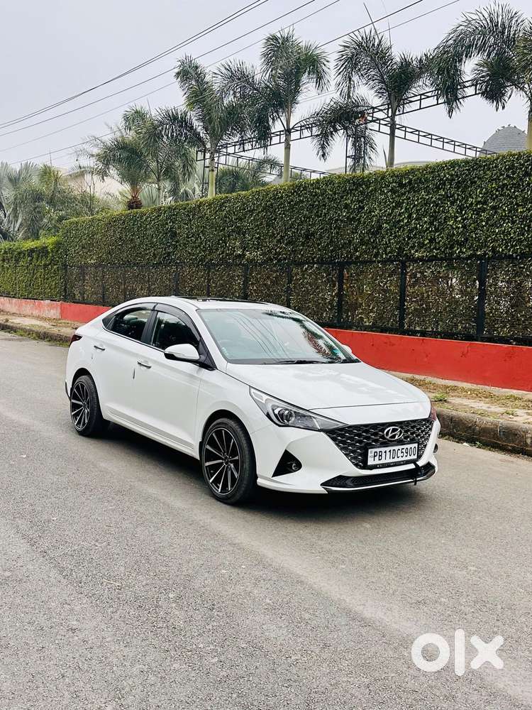 Hyundai Fluidic Verna