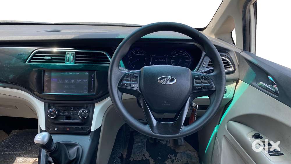 Mahindra Marazzo M8, 2018, Diesel