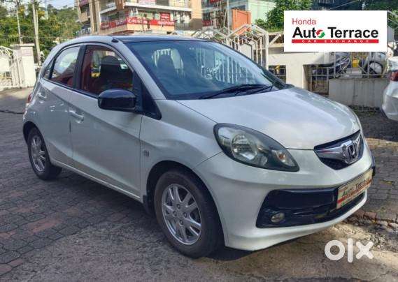 Honda Brio V Mt, 2012, Petrol