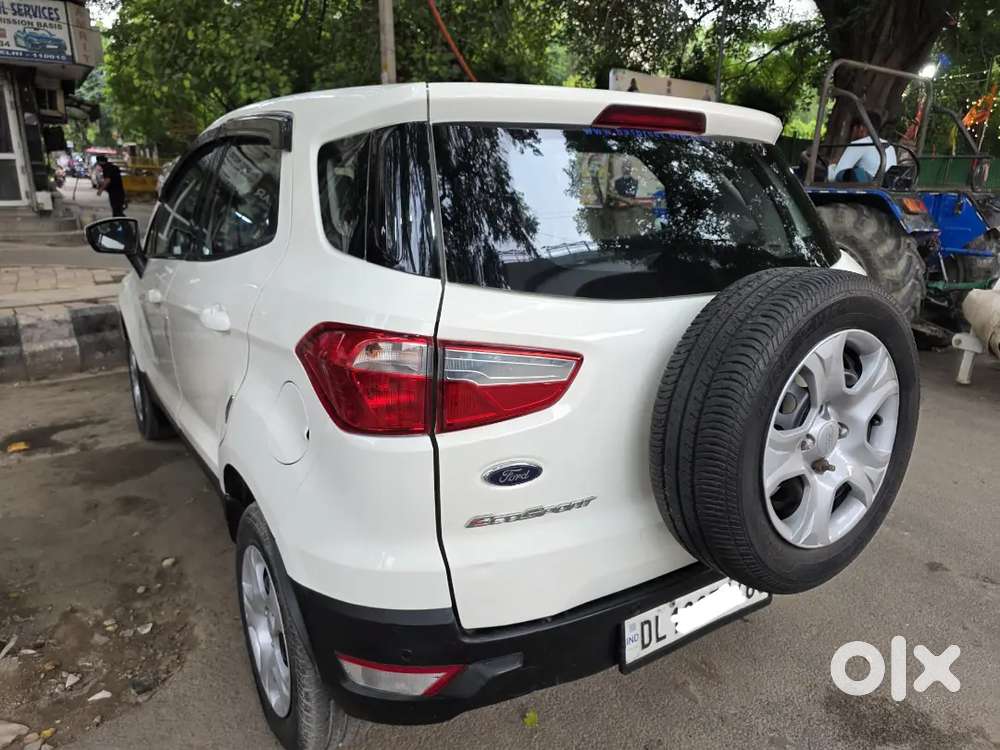 Ford Ecosport 2015 Petrol Manual 40,000 Km Driven Only