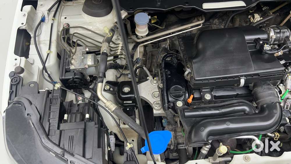 Maruti Suzuki Brezza Zxi Plus At, 2022, Petrol
