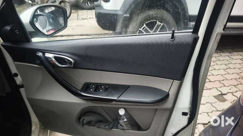Tata Tiago Xz Diesel 2017