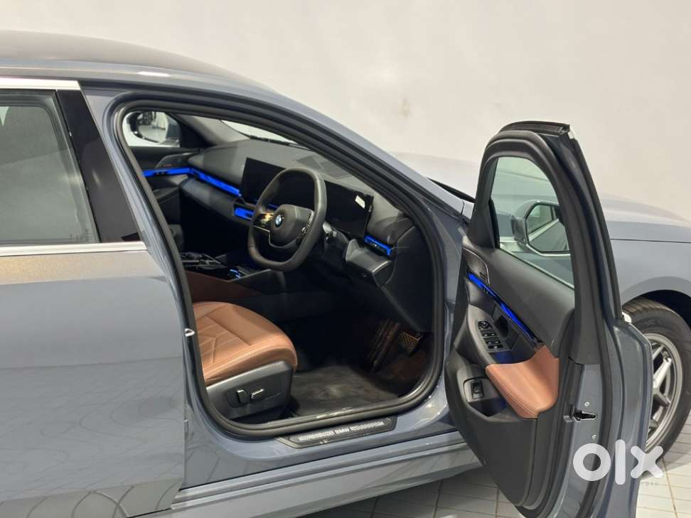 Bmw 5 Series, 2025, Petrol