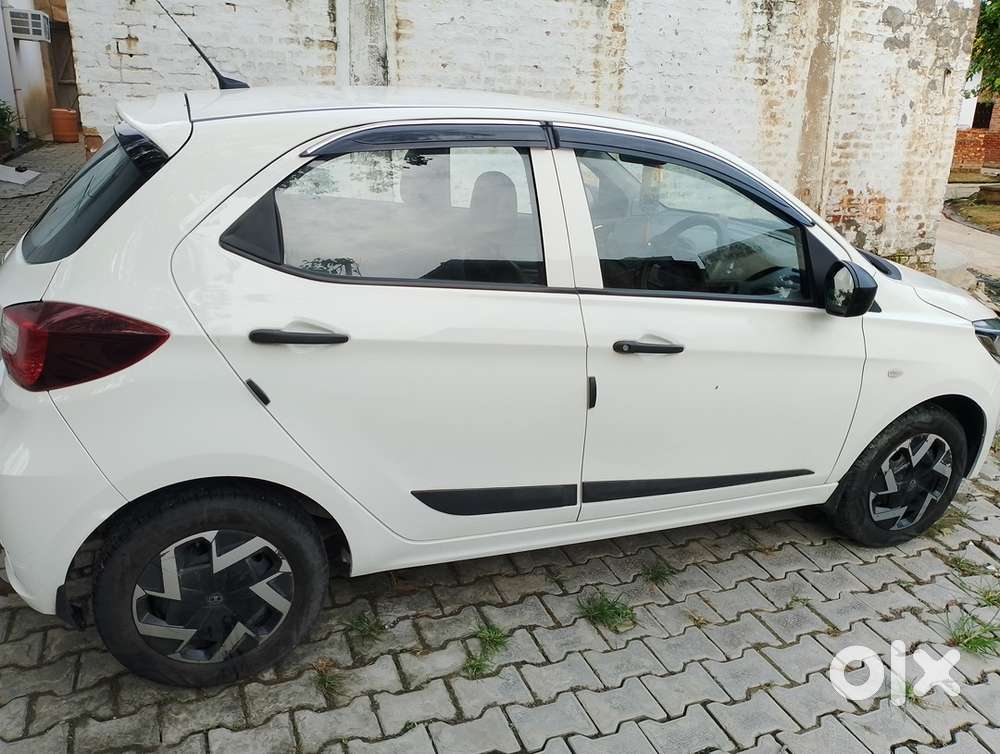Tata Tiago 2026 Xm Cng Model