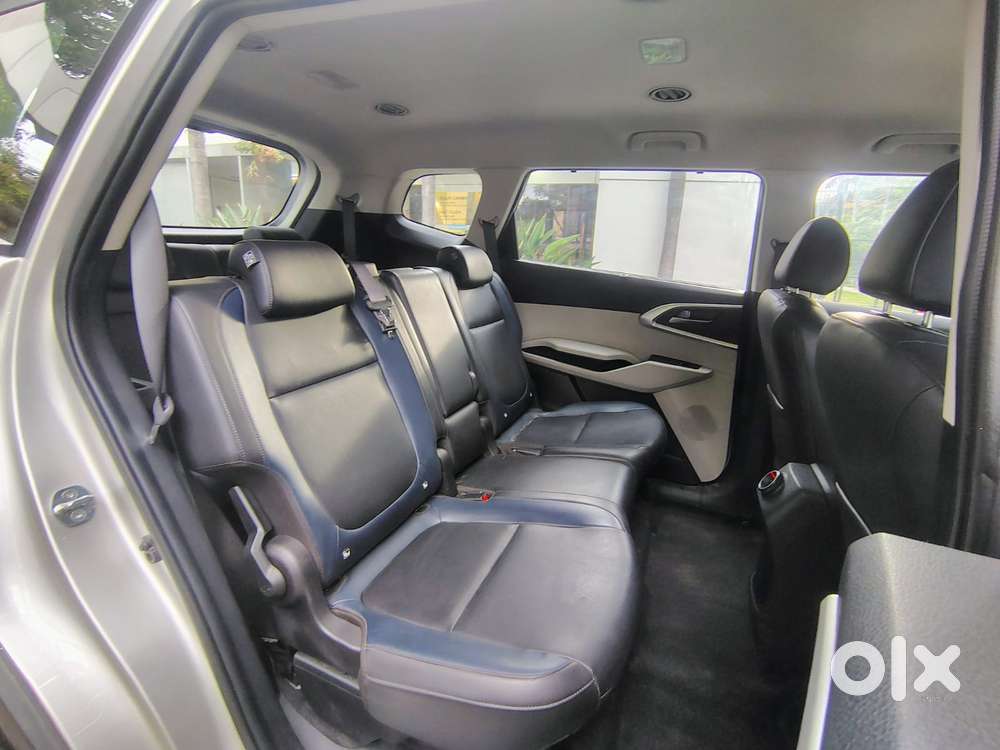 Kia Carens G 1.5 6mt Premium (o) 7-seater, 2024, Petrol