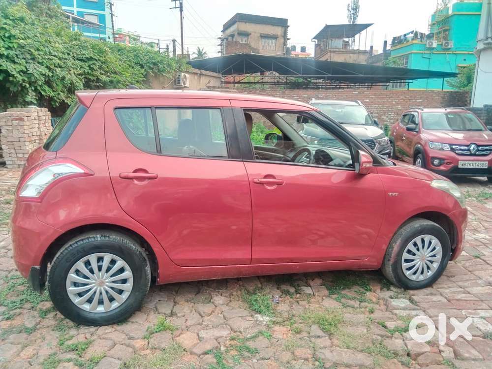 Maruti Suzuki Swift Vxi 1.2 Abs Bs-iv, 2013