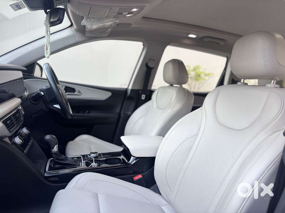 Mahindra Xuv700 Ax7l 6 Str At, 2024, Diesel