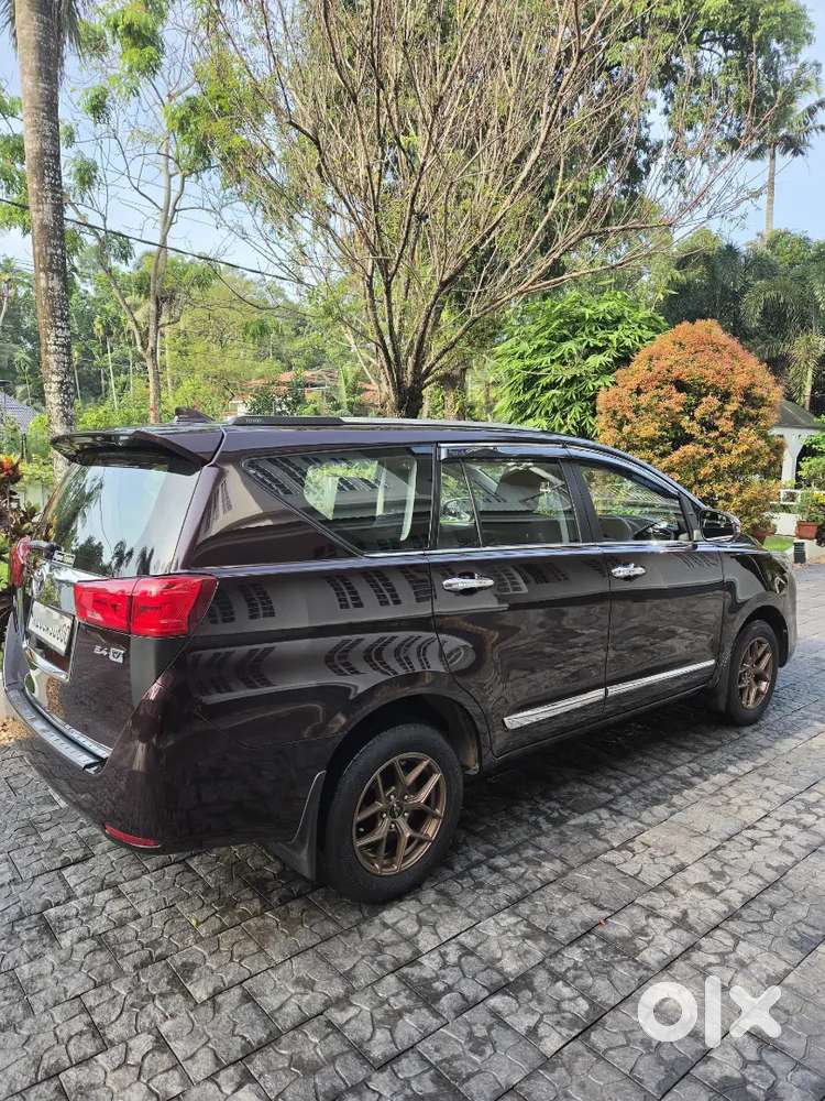 Toyota Innova Crysta 2018