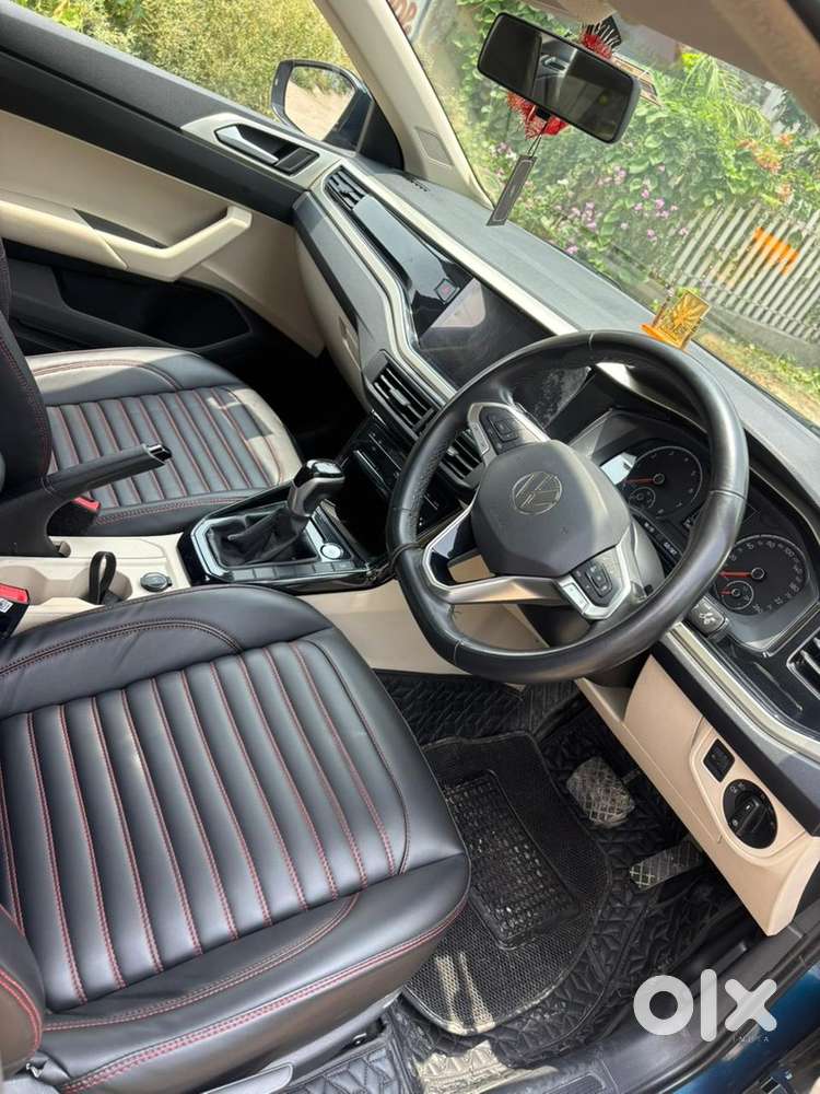 Volkswagen Virtus Petrol 2023 1.0 Liter Tsi Automatic W Service Recrd