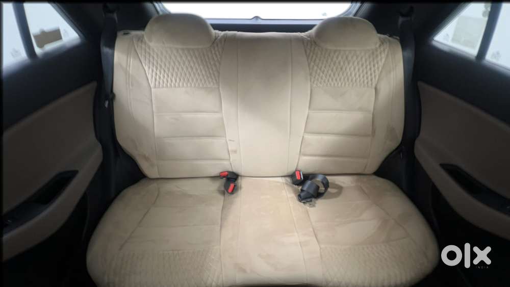 Hyundai Elite I20 1.2magna Executive At, 2018, Petrol