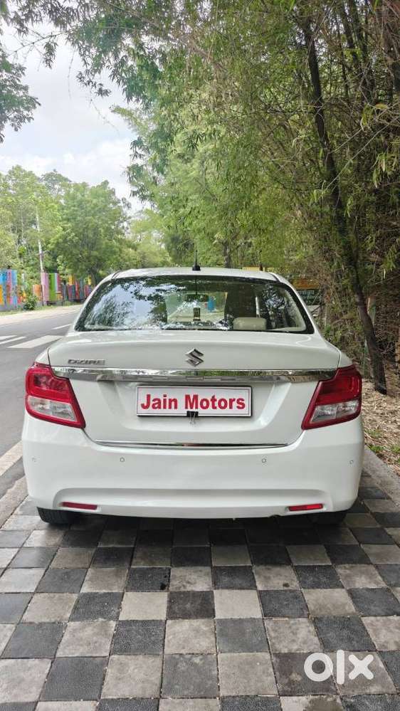 Maruti Suzuki Dzire 1.2 Vxi Cng, 2024, Cng & Hybrids