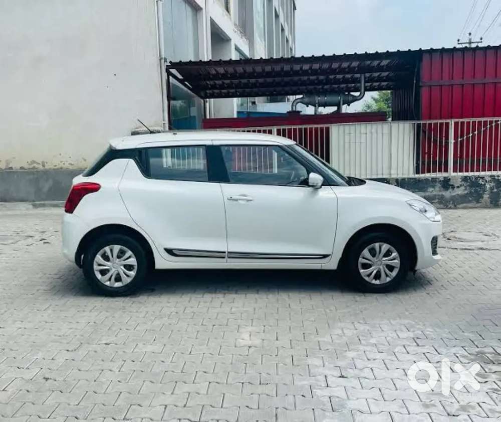 Maruti Suzuki Swift Vxi 2022