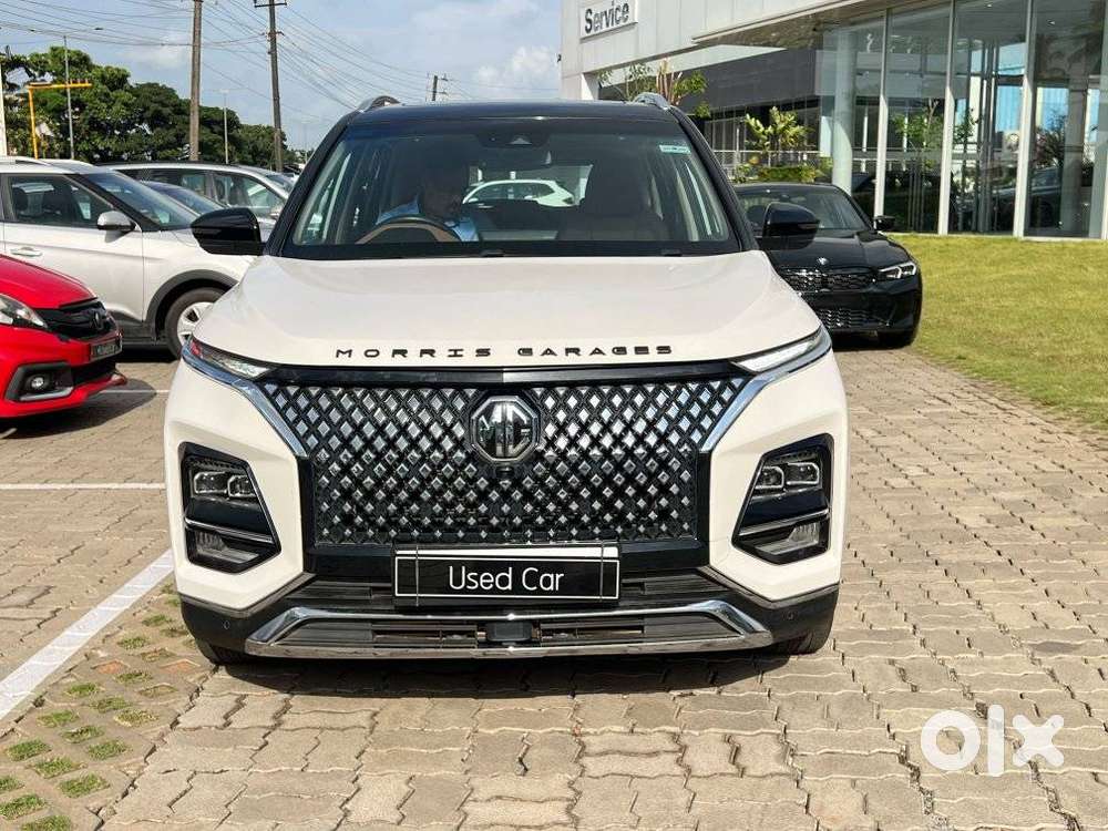 Mg Hector Plus Savvy Pro 1.5 Turbo Petrol Cvt 7 Str Dual Tone, 2023,..