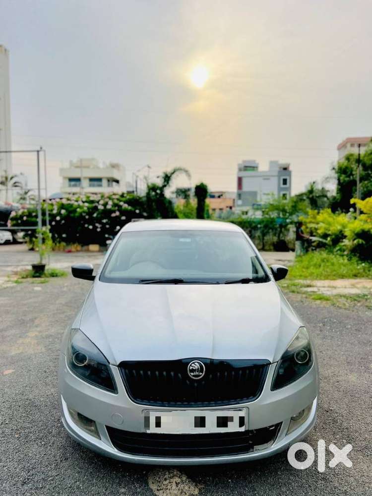 Skoda Rapid 1.6 Mpi Ambition, 2015, Diesel