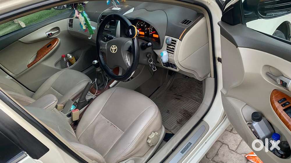 Toyota Corolla Altis 2010-2013 G, 2011, Petrol