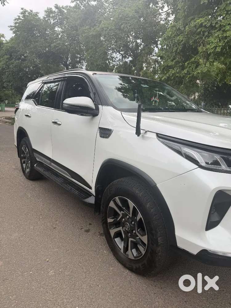 Toyota Fortuner Legender 2023 Diesel