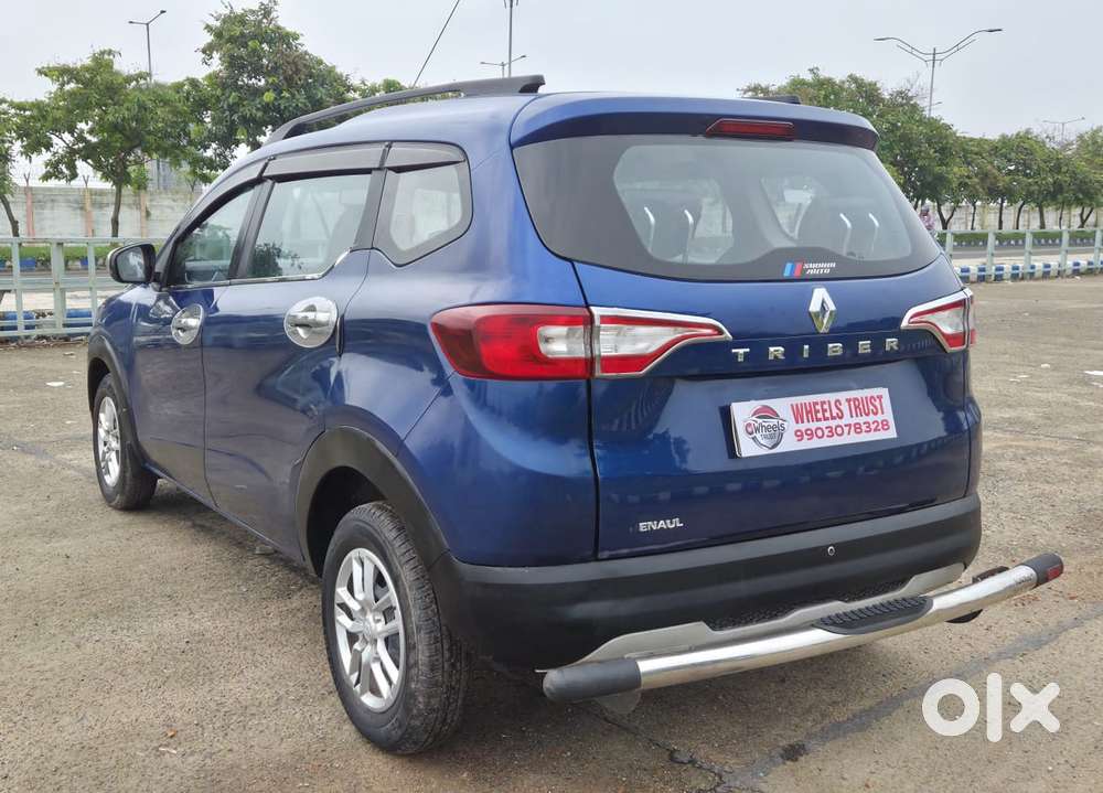 Renault Triber Rxt, 2022, Petrol