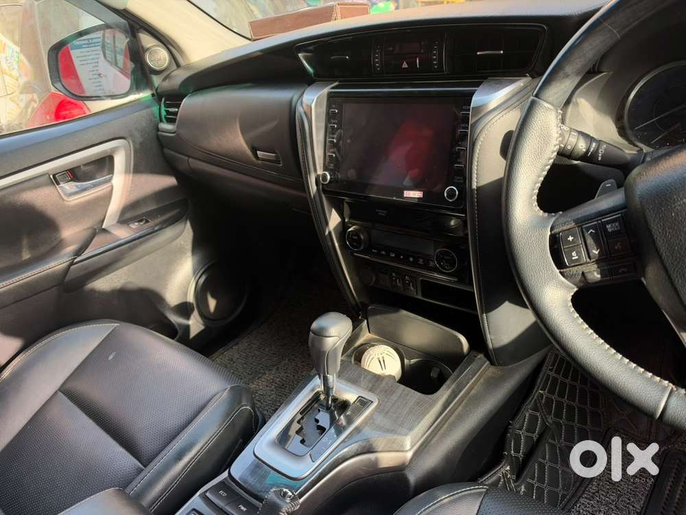 Toyota Fortuner Petrol 2022