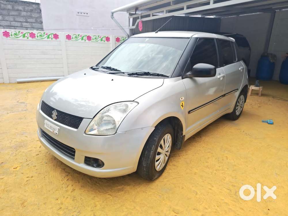 Maruti Suzuki Swift Vxi + Manual, 2006, Petrol
