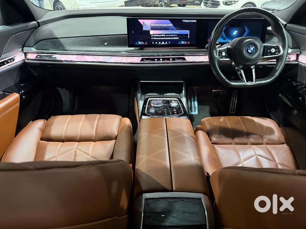 Bmw I7 Xdrive60, 2023, Electric
