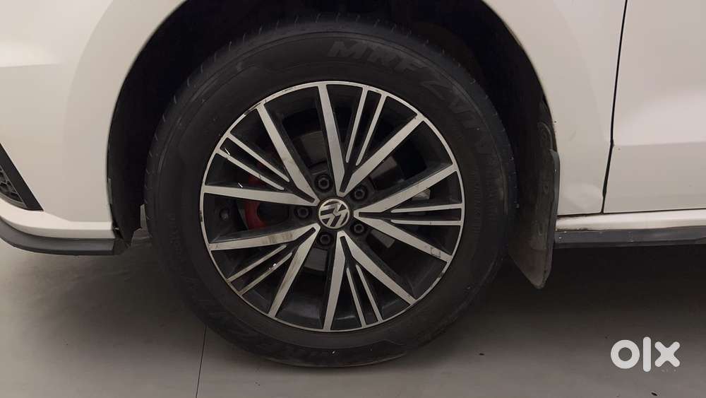 Volkswagen Vento 2010-2013 Petrol Highline At, 2020, Petrol