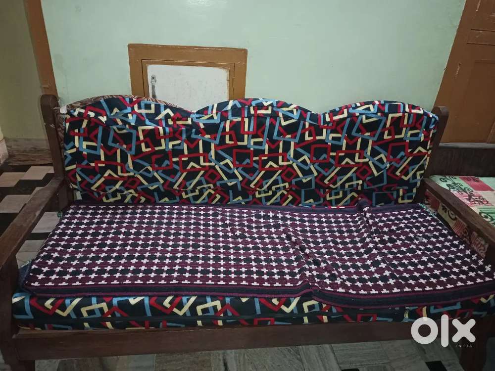 Sofa seat  simple sobar and looking cool