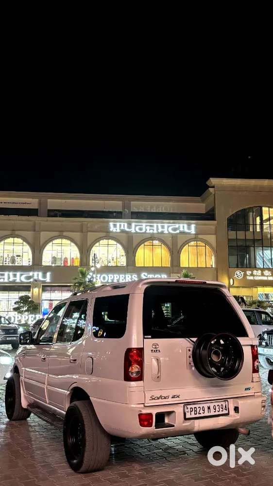 New Seat Cover New Tyre Rim All Original Car Pearl White