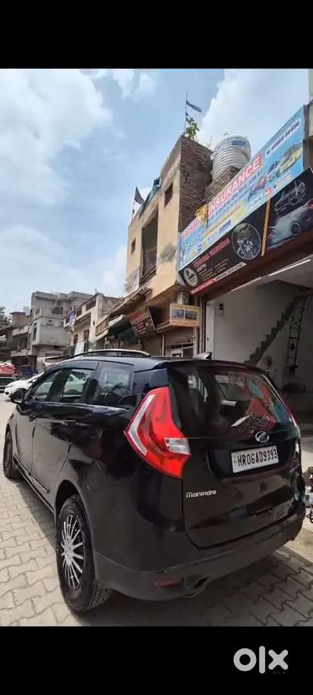 Mahindra Marazzo Diesel 2019 7seater Car