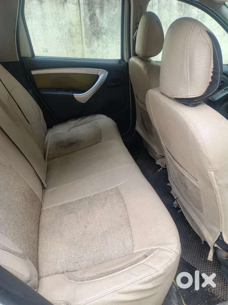 Renault Duster 110 Rxl 6 Gear White 2nd Owner