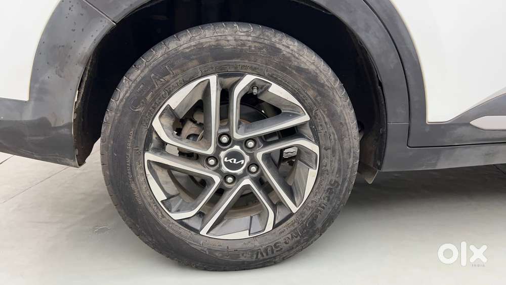 Kia Carens 1.5 Luxury Plus Diesel At 6 Str, 2022, Diesel
