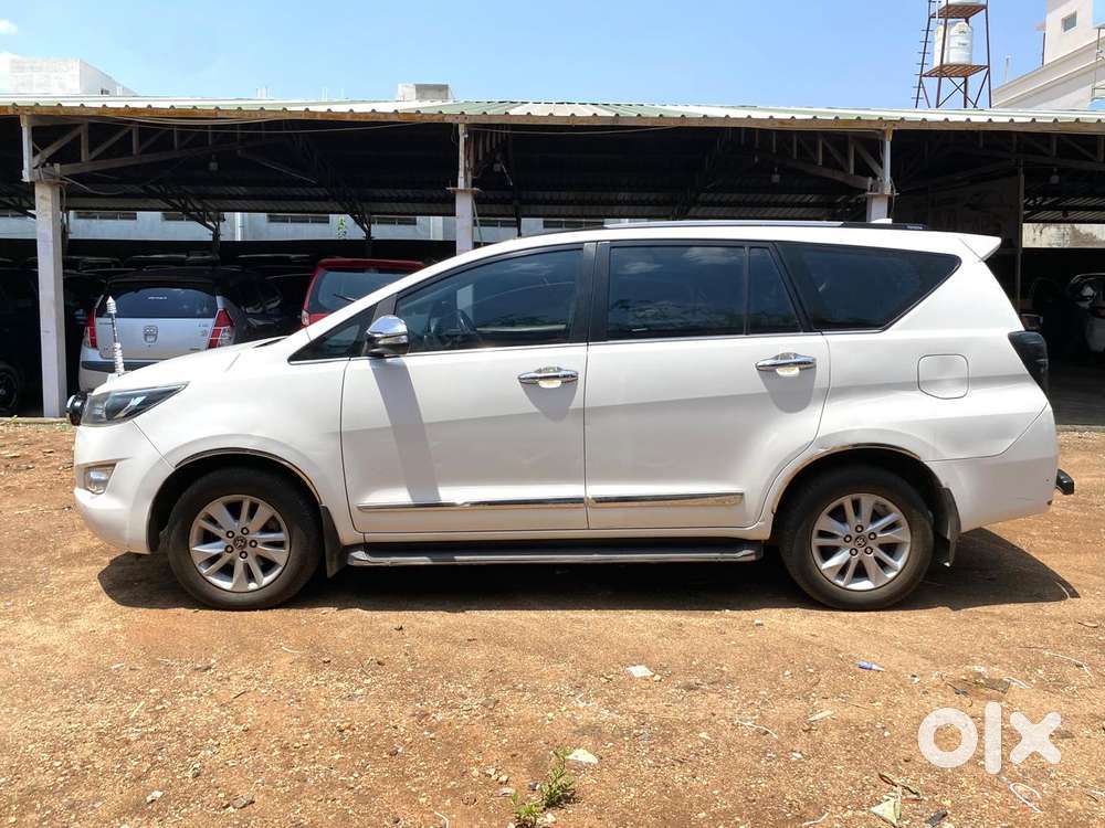 Toyota Innova Crysta 2.8z Automatic, 2017, Diesel