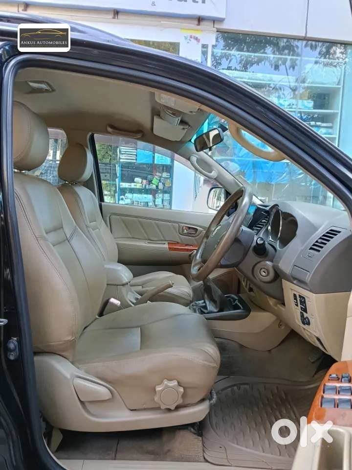 Toyota Fortuner, 2011, Diesel