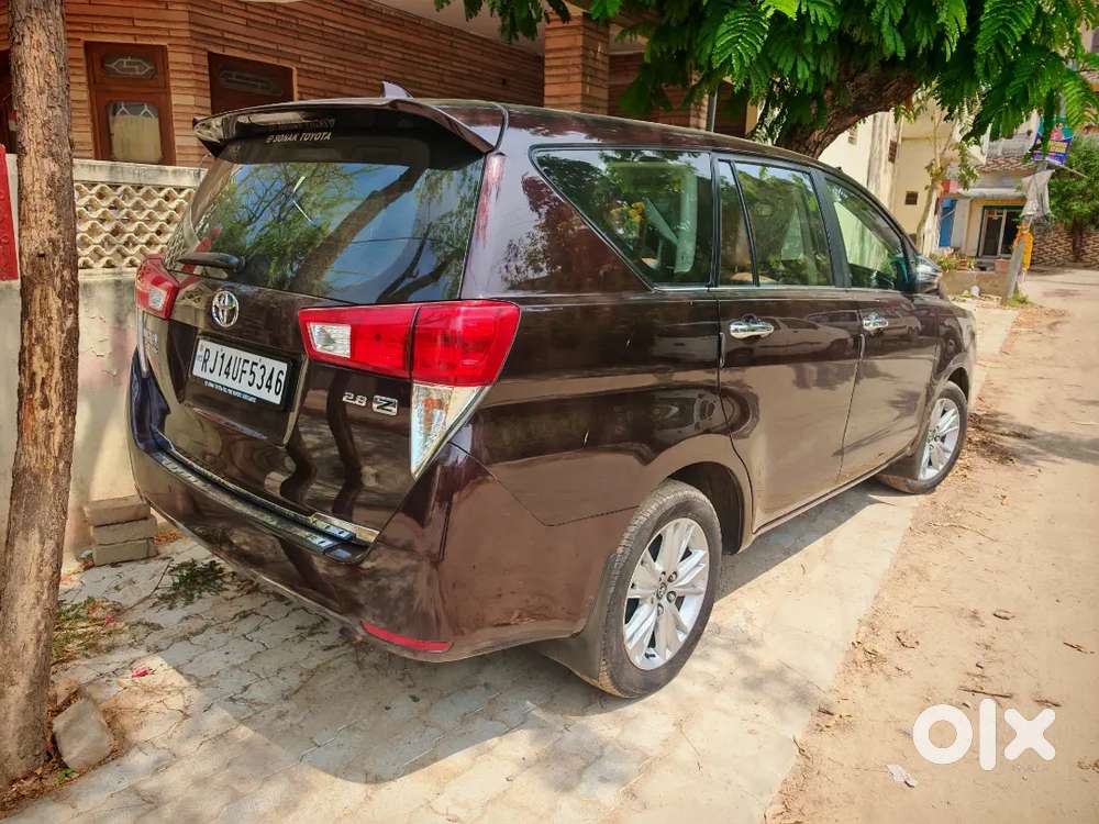 Toyota Innova Crysta