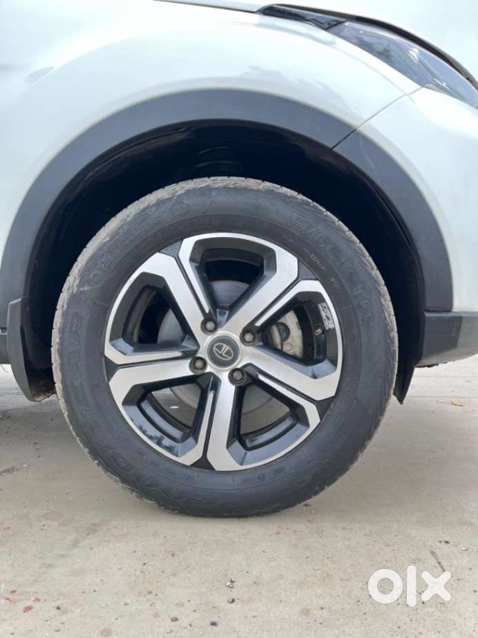 Tata Nexon 1.5 Revotorq Xza Plus S Amt, 2023, Petrol