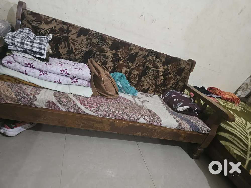 3 ceat sofa