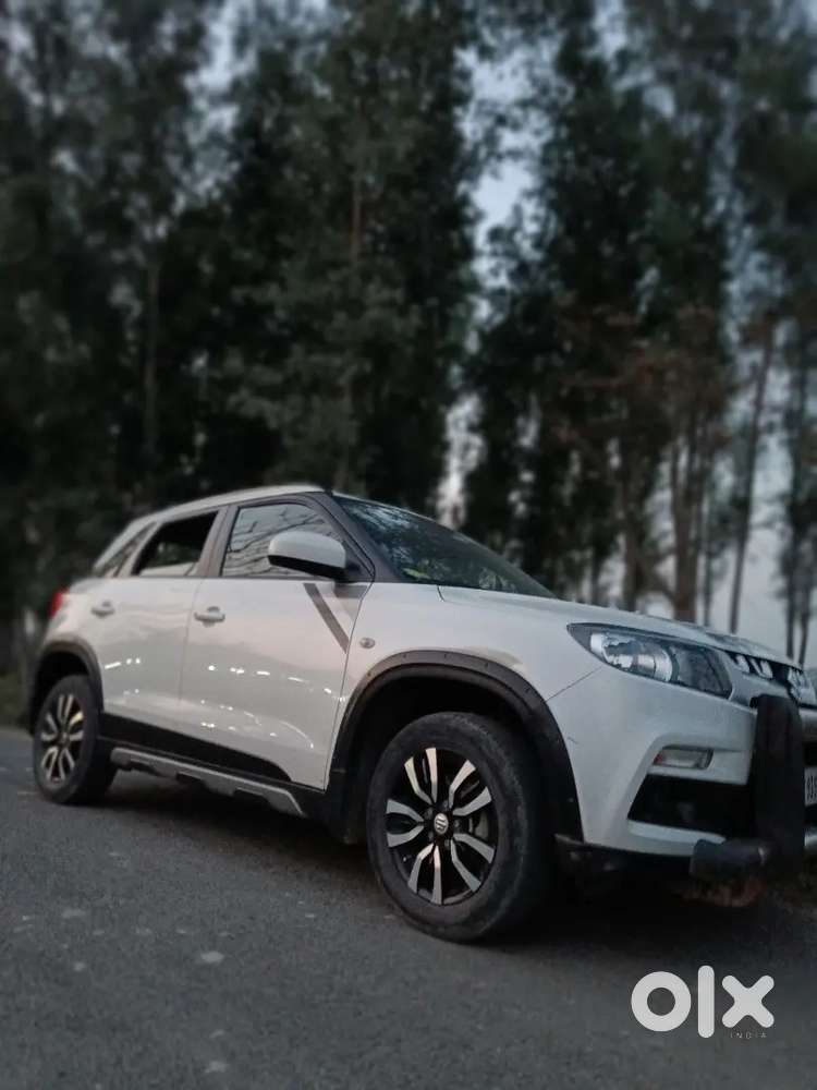 Maruti Suzuki Brezza Vdi 2017 With Alloy Wheels (doctor Used)