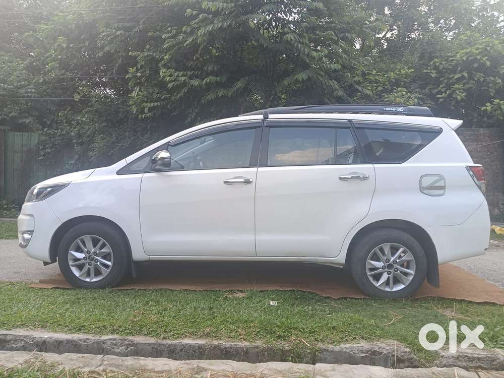 Toyota Innova Crysta 2.4 G Mt 8s, 2020, Diesel