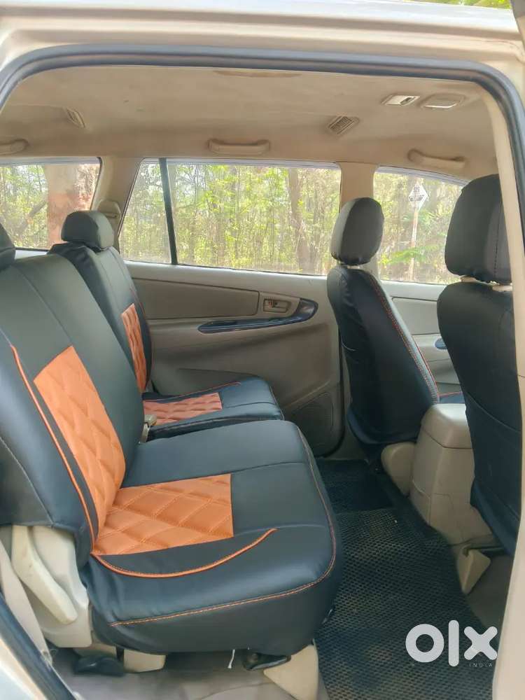 Toyota Innova 2014