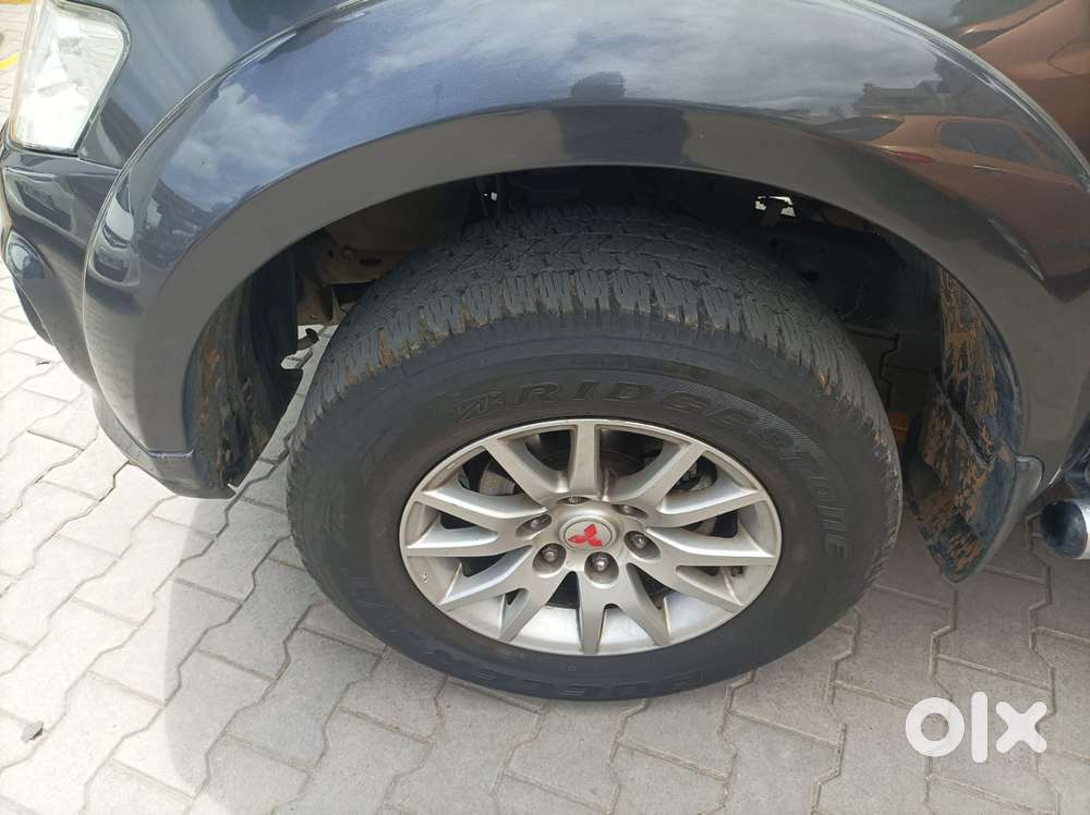 Mitsubishi Pajero Sport 2.5 Automatic, 2015, Diesel