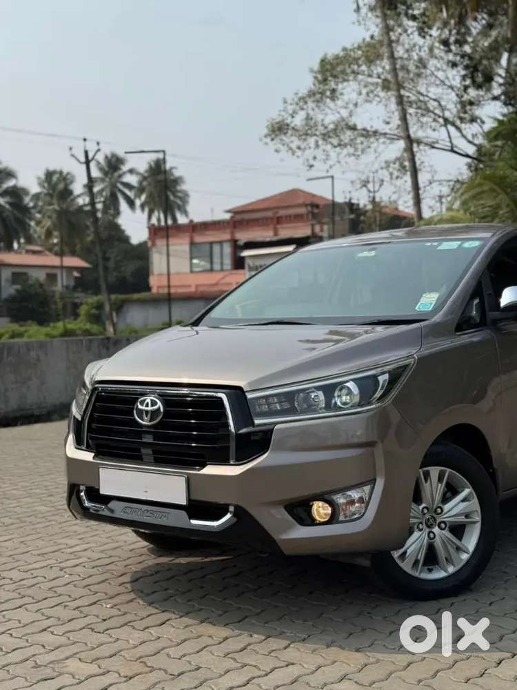 Toyota Innova Crysta 2017 High Quality