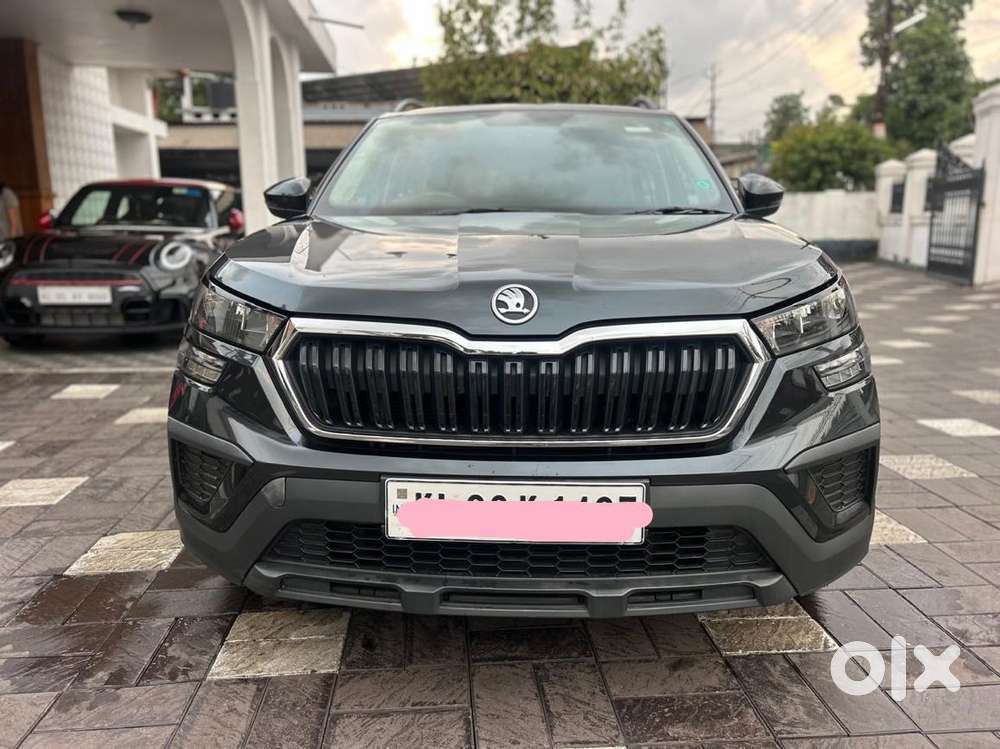 Skoda Kushaq 1.0 Tsi Active, 2022, Petrol