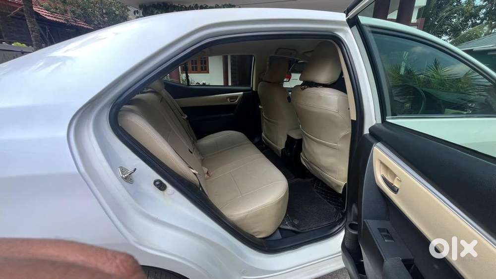 Toyota Corolla Altis 2017 Diesel Well Maintained