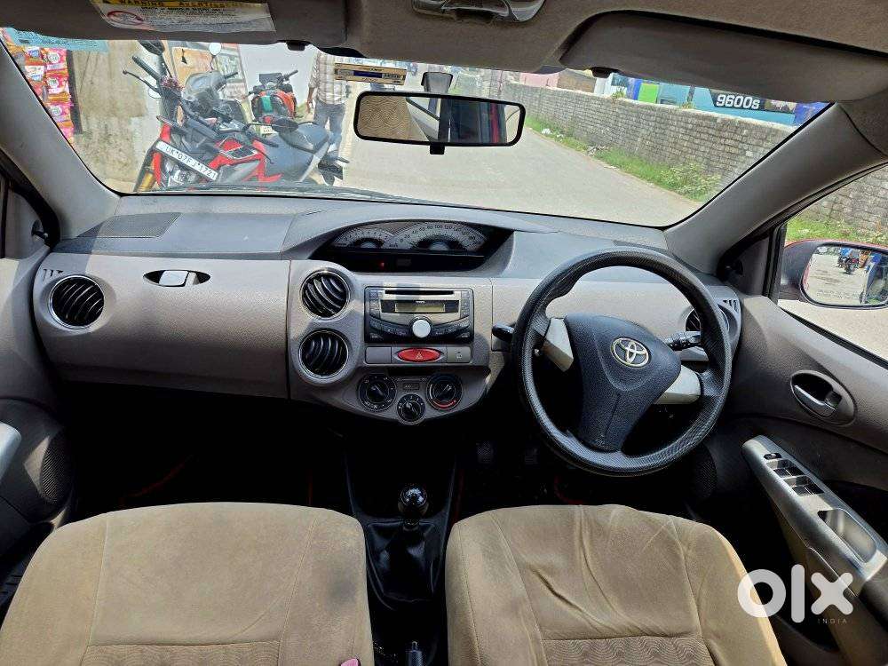 Toyota Etios 2010-2012 V, 2011, Petrol