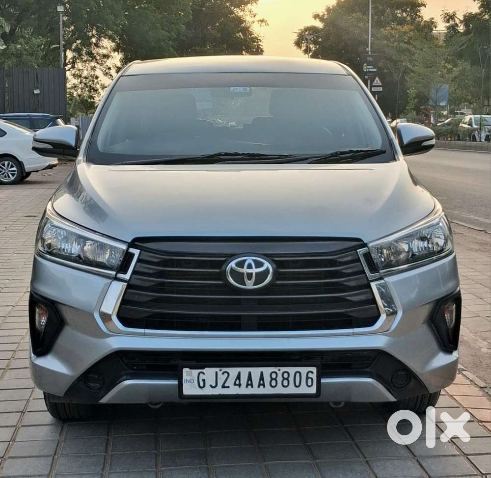Toyota Innova Crysta 2.4 G Mt 8s, 2017, Diesel