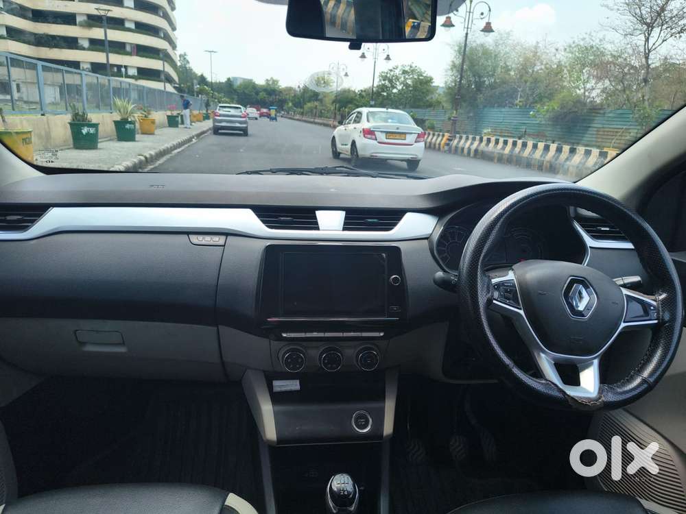 Renault Triber Rxz, 2021, Petrol