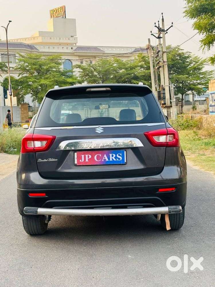 Maruti Suzuki Brezza 1.5 Lxi Smart Hybrid, 2020, Petrol